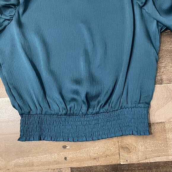 Paper Crane Women's T41729P Ocean Blue Ruched Sleeve Smocked Hem Crop Top Size M - Picture 10 of 14